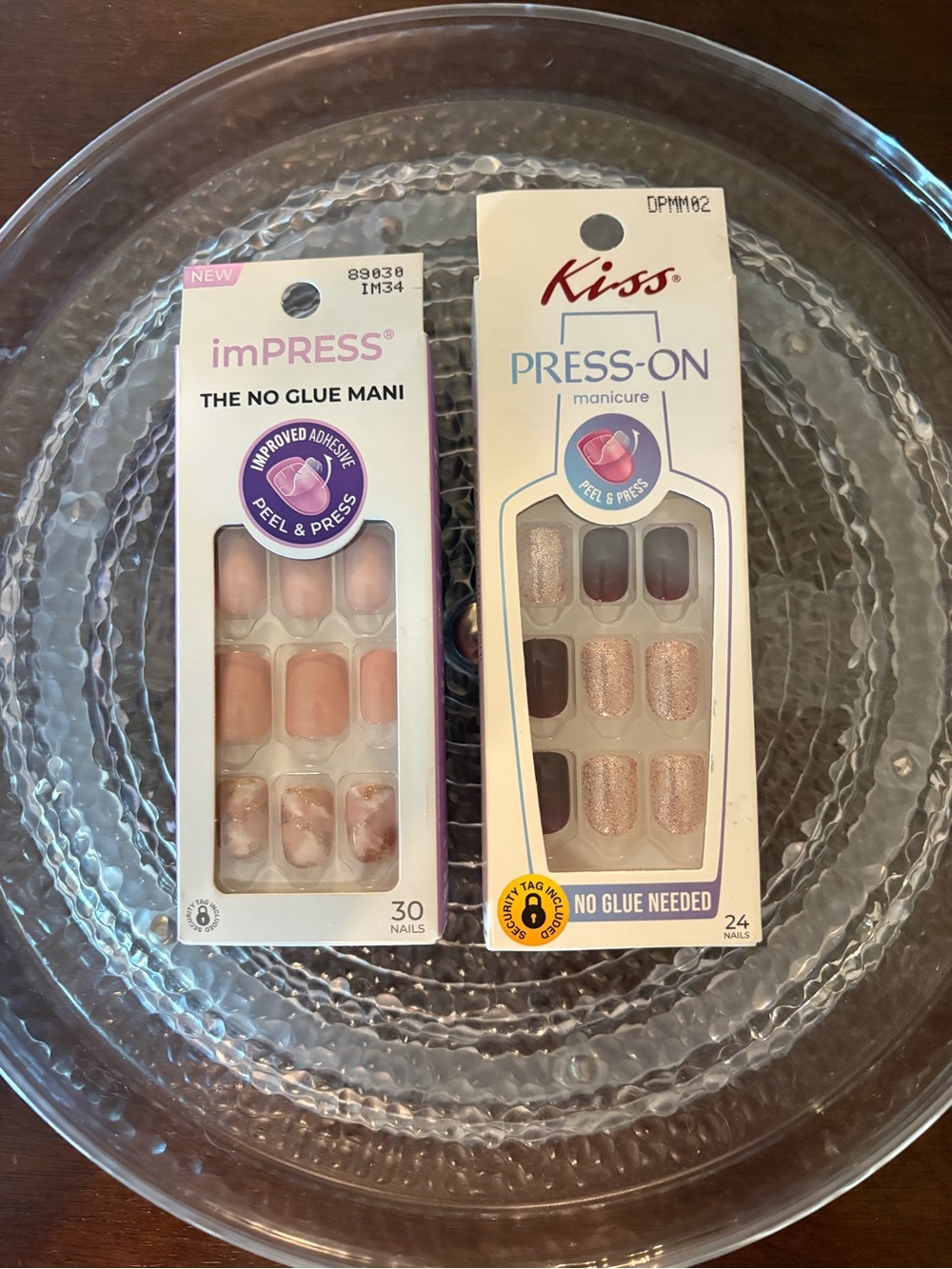 2 Sets Kiss Press-On Nails in Fall Colors!